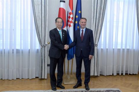 Parliament Speaker Gordan Jandroković and South Korean Prime Minister Han Duck-soo in Croatian Parliament (Photo: Croatian Parliament)